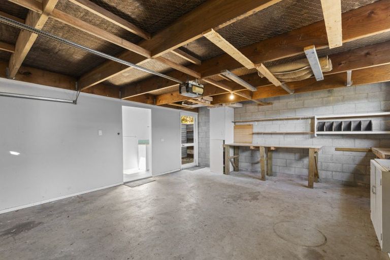 Photo of property in 283a Mangorei Road, Merrilands, New Plymouth, 4312