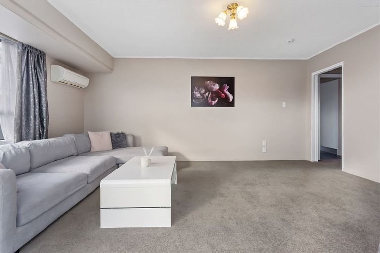 Photo of property in 17 Taurima Street, Hei Hei, Christchurch, 8042