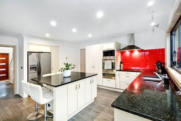 Photo of property in 94a Horoeka Street, Stokes Valley, Lower Hutt, 5019