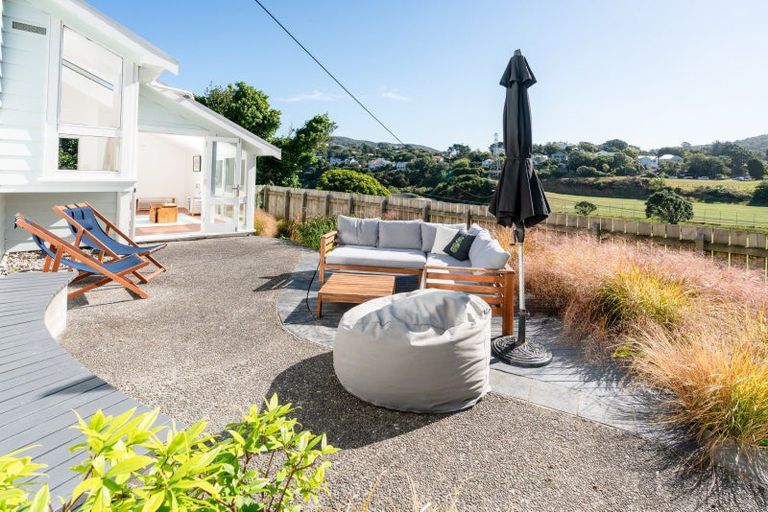 Photo of property in 104 Curtis Street, Northland, Wellington, 6012