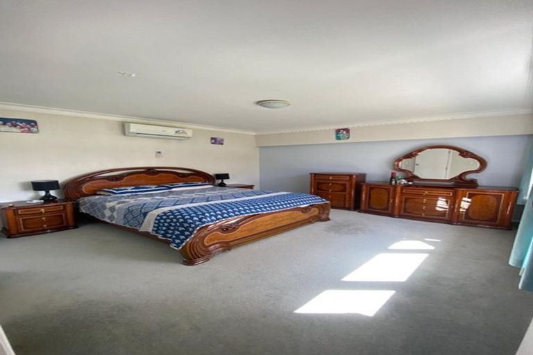 Photo of property in 4a Sorrel Crescent, Bucklands Beach, Auckland, 2012