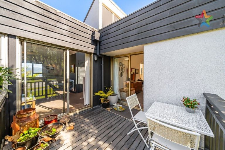Photo of property in 2 Stanhope Grove, Korokoro, Lower Hutt, 5012