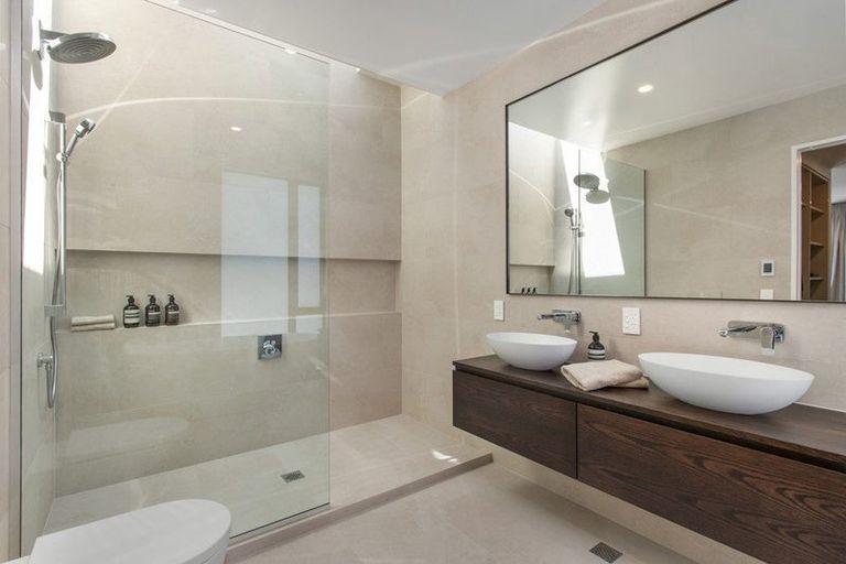 Photo of property in 27 Carlton Mill Road, Merivale, Christchurch, 8014