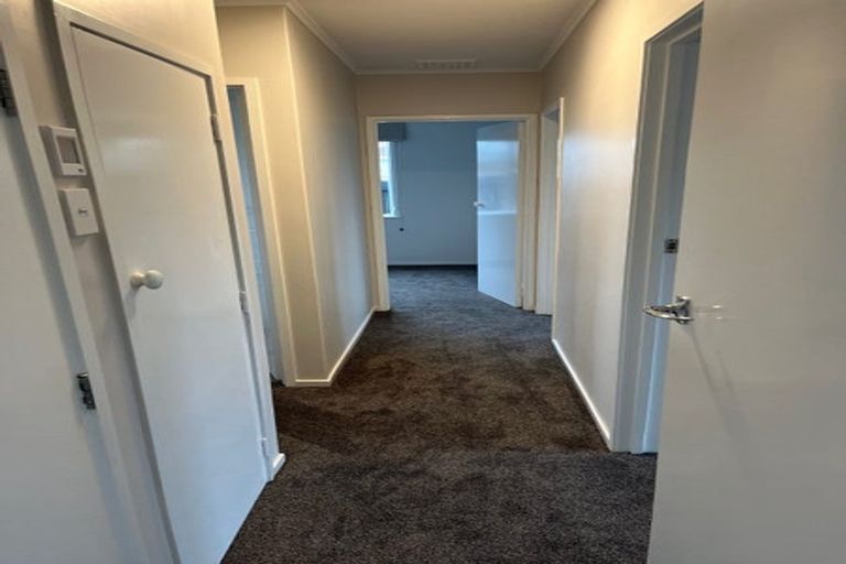 Photo of property in 2a Lansdown Place, Papakura, 2110