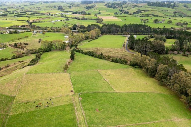 Photo of property in 32 Davis Road, Waiongana, Inglewood, 4389