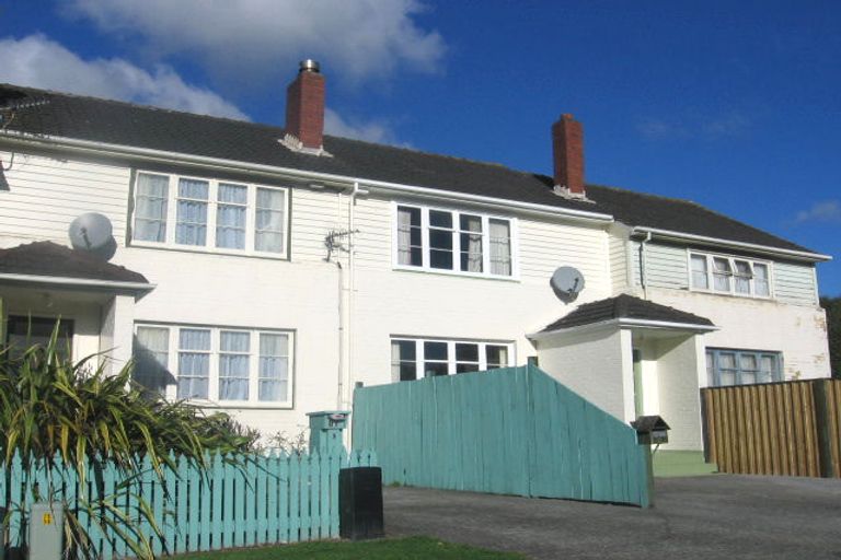 Photo of property in 1/87 Cambridge Terrace, Waterloo, Lower Hutt, 5011