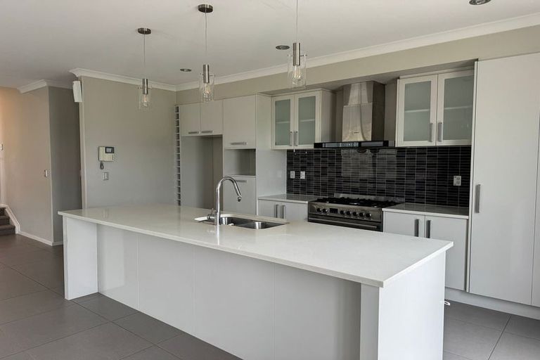 Photo of property in 14 Arranmore Drive, Flat Bush, Auckland, 2019