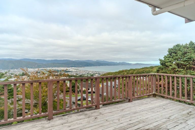 Photo of property in 60 Acacia Avenue, Maungaraki, Lower Hutt, 5010