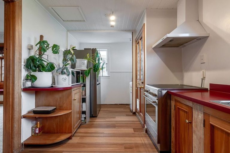 Photo of property in 27 Havill Street, Takaro, Palmerston North, 4410