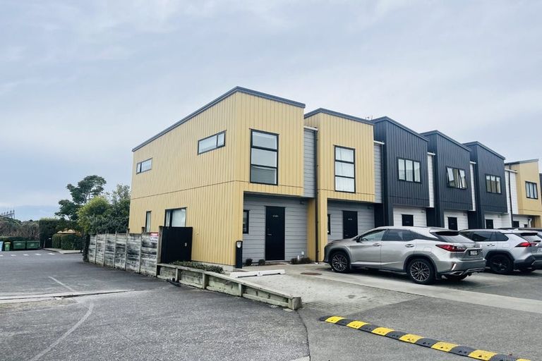 Photo of property in 17/47a Huntington Drive, Huntington Park, Auckland, 2013