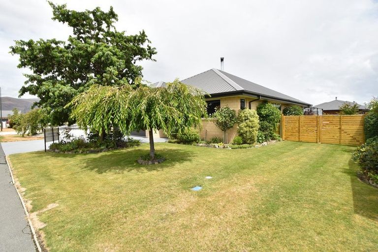 Photo of property in 8 Greenfield Place, Twizel, 7901