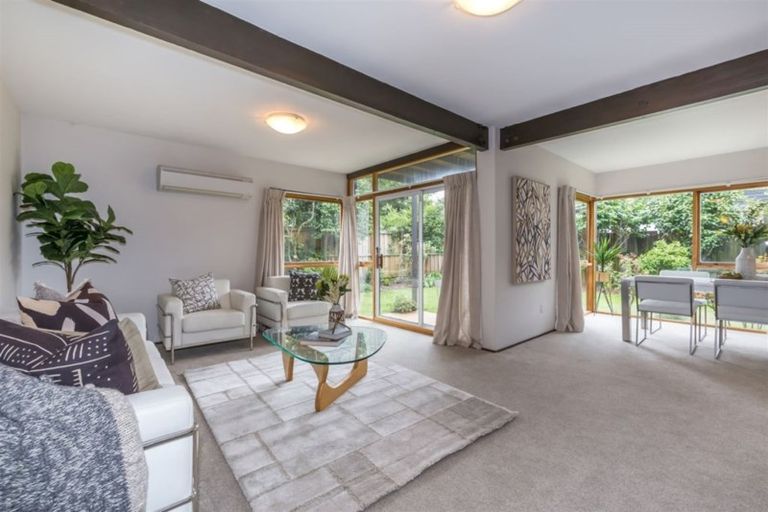 Photo of property in 76b Memorial Avenue, Ilam, Christchurch, 8053