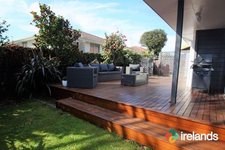 Photo of property in 1/14 Salford Avenue, Redwood, Christchurch, 8051