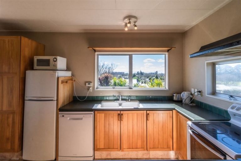 Photo of property in 28 Pelorus Street, Glenview, Hamilton, 3206