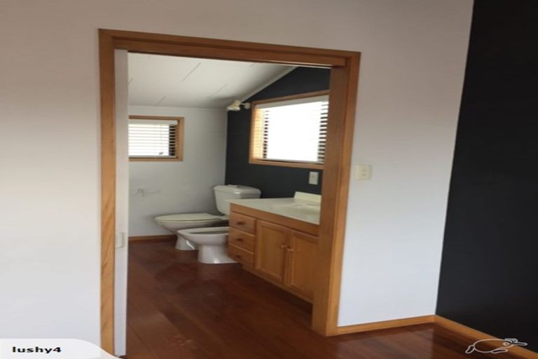 Photo of property in 2/2 Wolfe Street, Regent, Whangarei, 0112