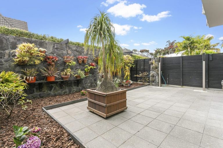 Photo of property in 7/258 Hurstmere Road, Takapuna, Auckland, 0622
