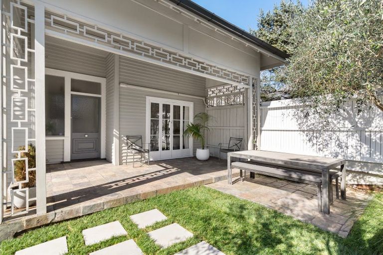 Photo of property in 41 Saint Georges Bay Road, Parnell, Auckland, 1052