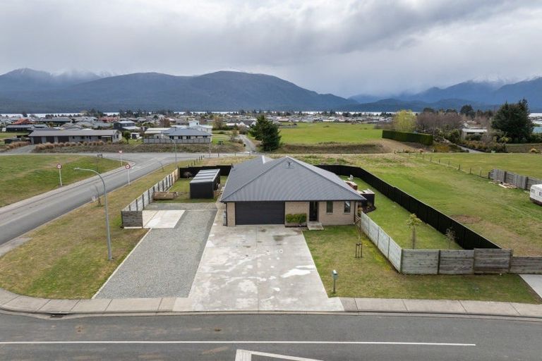 Photo of property in 3 Bradley Court, Te Anau, 9679