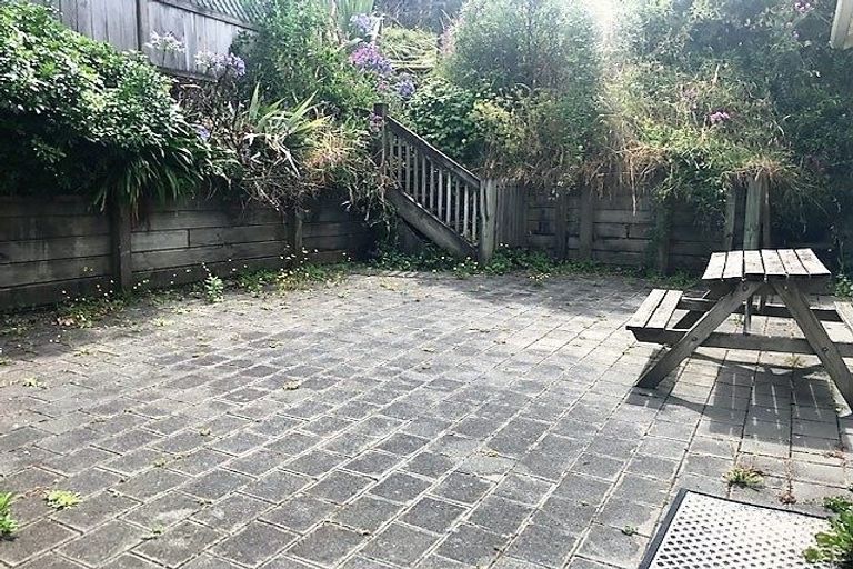 Photo of property in 13 Kainui Road, Raumati South, Paraparaumu, 5032