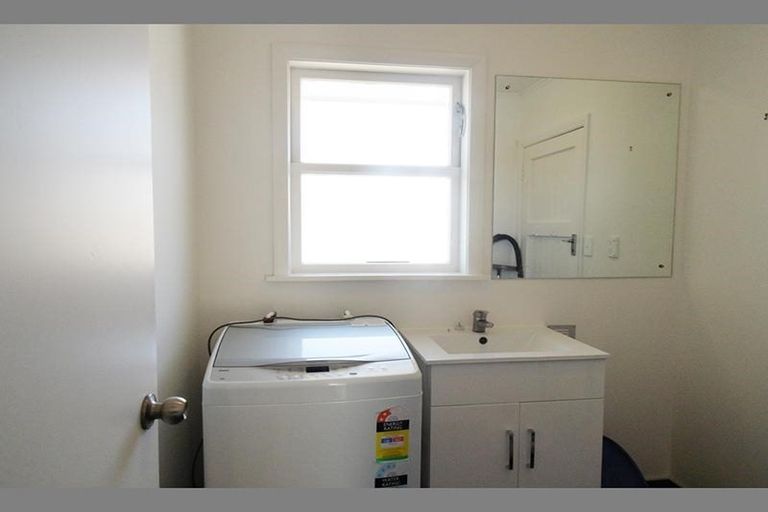 Photo of property in 11 Mcdougall Street, Manurewa East, Auckland, 2102