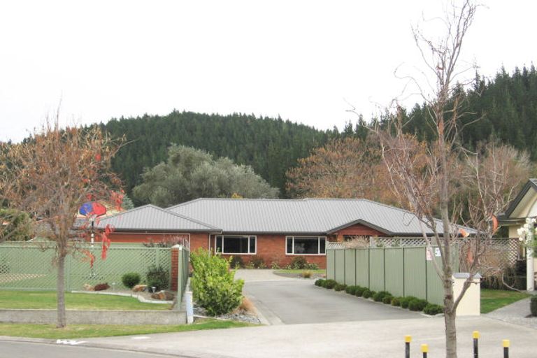 Photo of property in 9 Thode Place, Greenmeadows, Napier, 4112