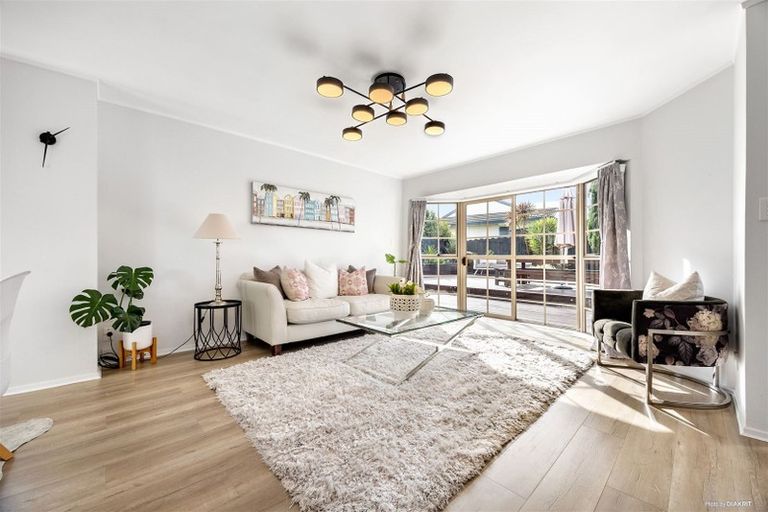 Photo of property in 1/13 Westview Court, Somerville, Auckland, 2014