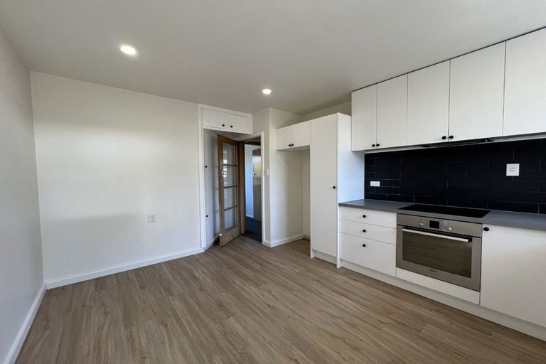 Photo of property in 178 Centaurus Road, Saint Martins, Christchurch, 8022