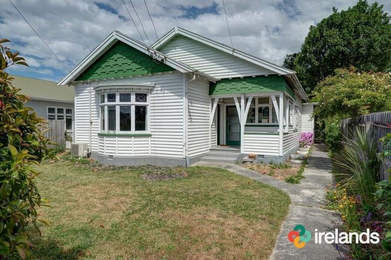 Photo of property in 2/10 Gordon Avenue, St Albans, Christchurch, 8014