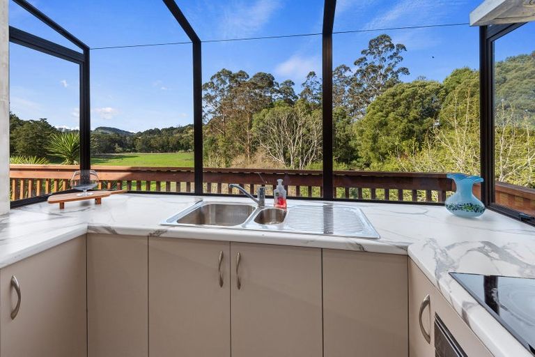 Photo of property in 307 Whananaki North Road, Opuawhanga, Hikurangi, 0181