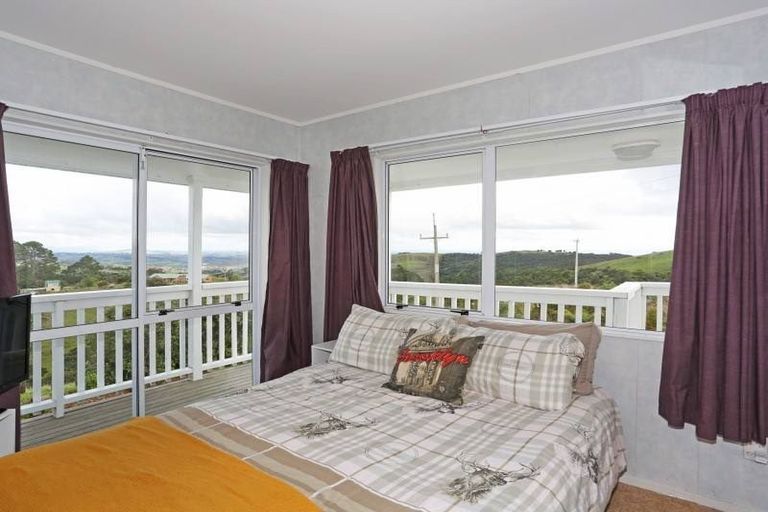 Property details for 418 Peach Hill Road, Ramarama, Drury, 2579