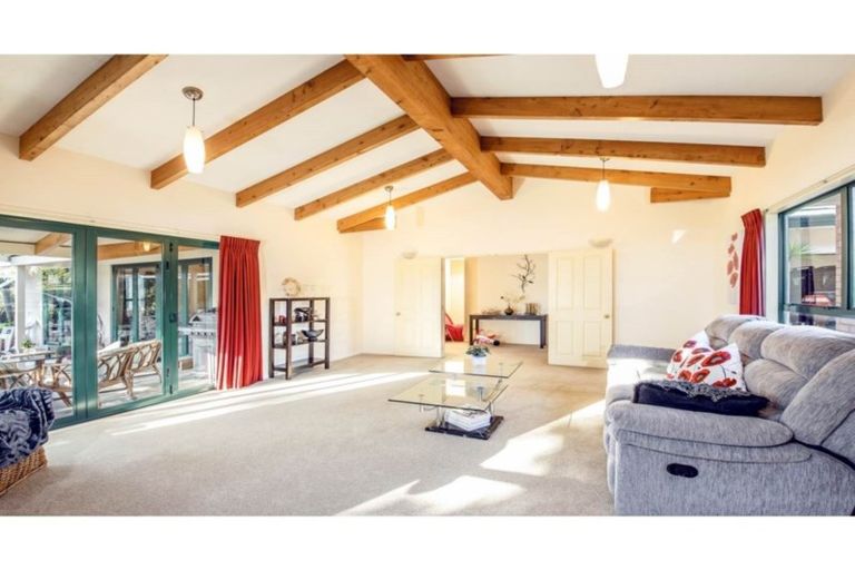 Photo of property in 77 Kahikatea Flat Road, Dairy Flat, Albany, 0794