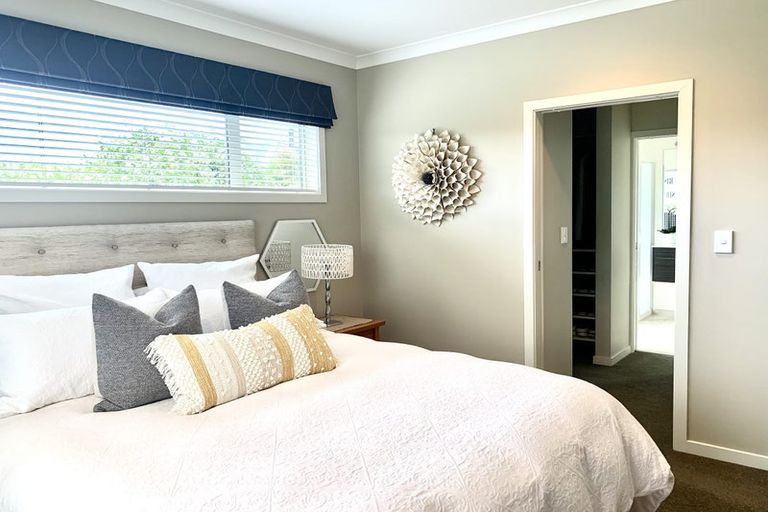 Photo of property in 14 Haast Place, Poraiti, Napier, 4112