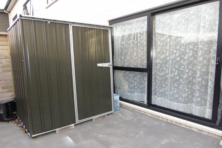 Photo of property in 19/9 Surrey Street, Tawa, Wellington, 5028