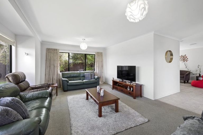 Photo of property in 33 Karamea Street, Whalers Gate, New Plymouth, 4310
