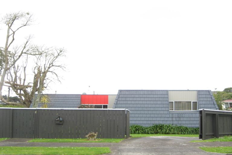 Photo of property in 8 Saint Ives Grove, Whalers Gate, New Plymouth, 4310