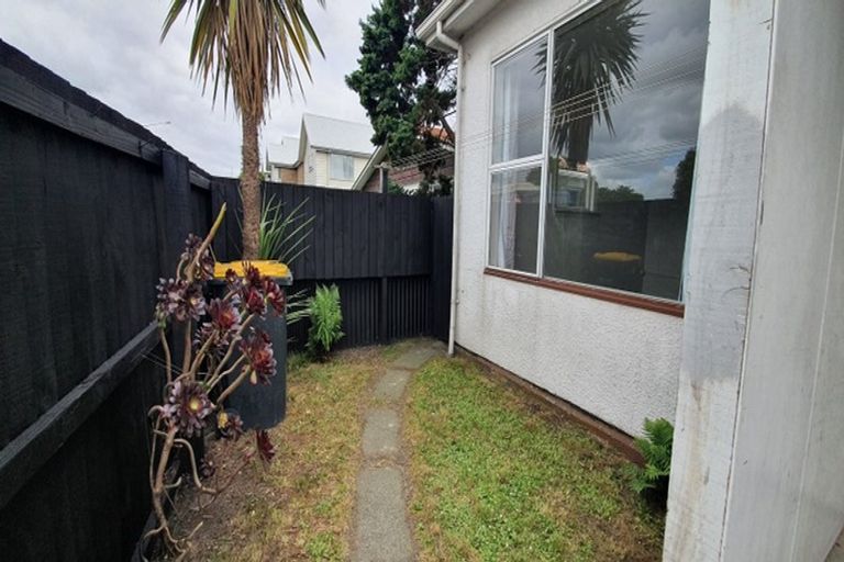 Photo of property in 105 Brougham Street, Addington, Christchurch, 8024