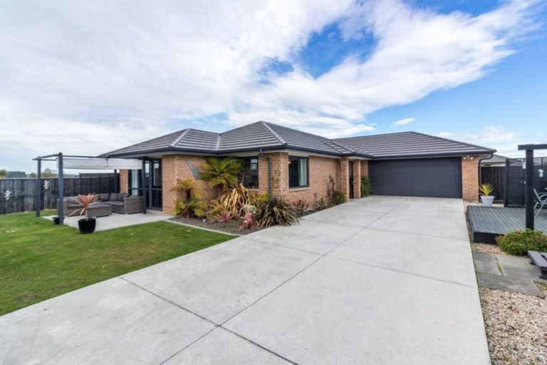 Photo of property in 8 Brockelbank Drive, Kaiapoi, 7630