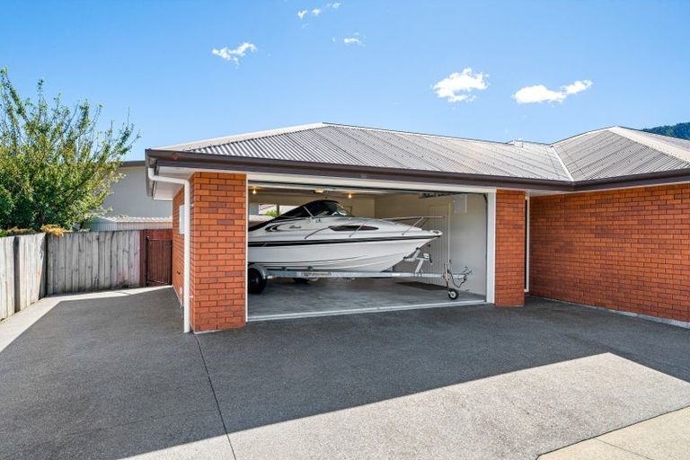 Photo of property in 23 Admiralty Place, Waikawa, Picton, 7220