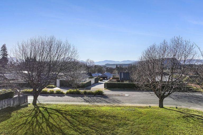 Photo of property in 14 Old Station Avenue, Wanaka, 9305