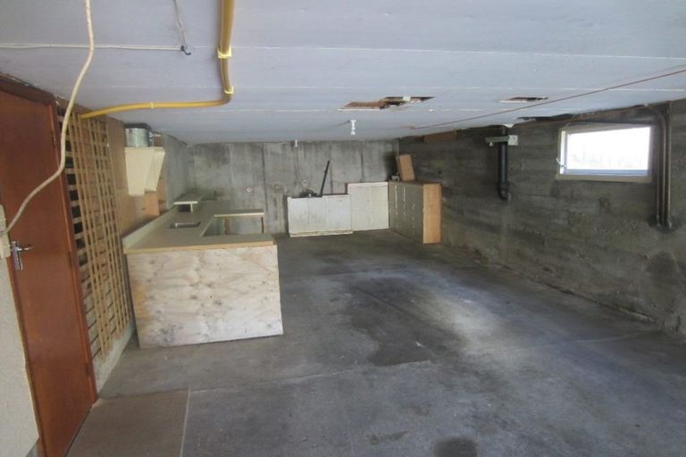 Photo of property in 65 Redwood Avenue, Tawa, Wellington, 5028