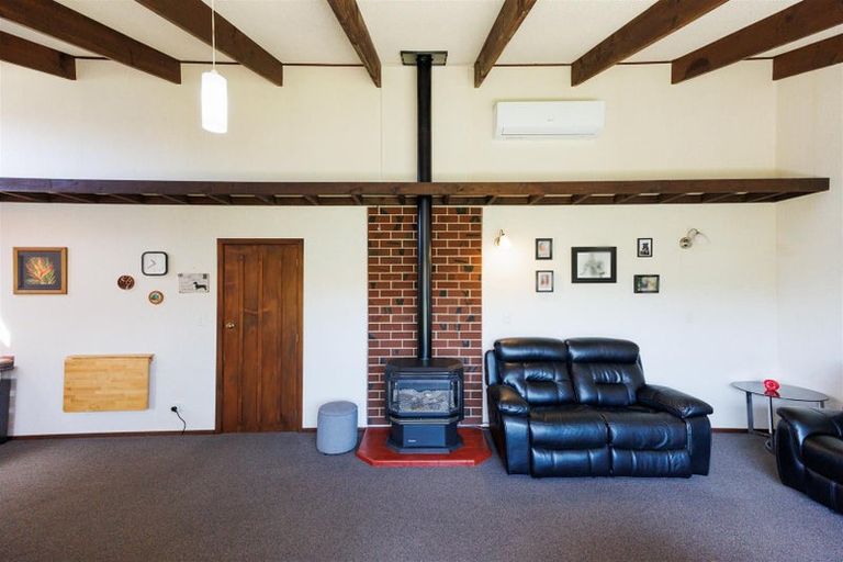 Photo of property in 12b Oxford Street, Marton, 4710