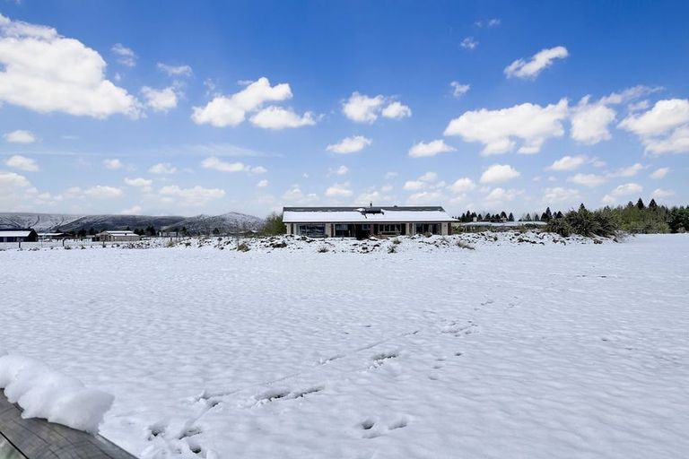 Photo of property in 18 Matukituki Crescent, Twizel, 7901