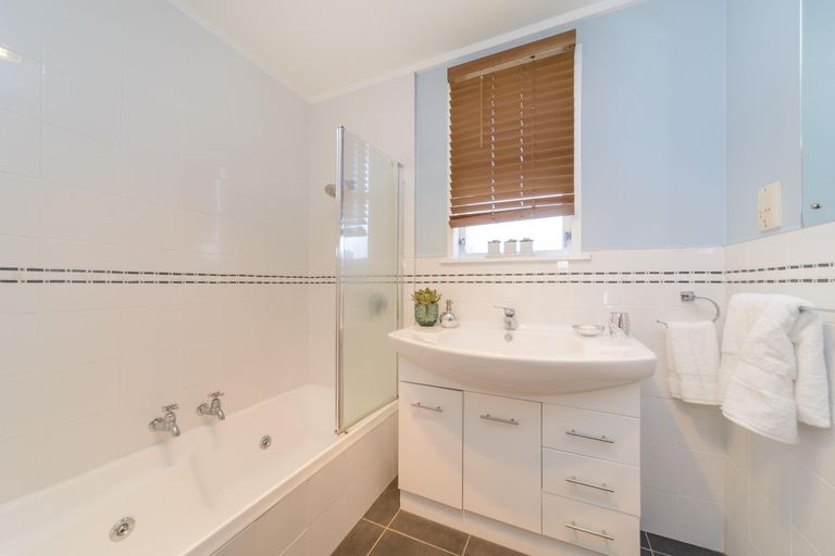 Photo of property in 9 Leslie Avenue, Cloverlea, Palmerston North, 4412