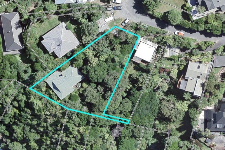 Photo of property in 35 Ferry Road, Days Bay, Lower Hutt, 5013