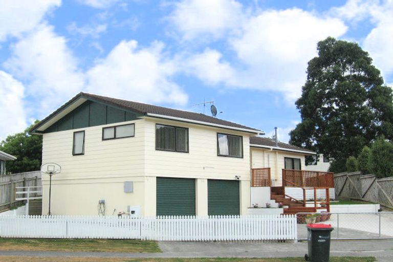 Photo of property in 112 Gemstone Drive, Birchville, Upper Hutt, 5018