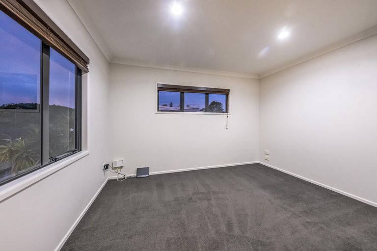 Photo of property in 318 Hill Road, The Gardens, Auckland, 2105