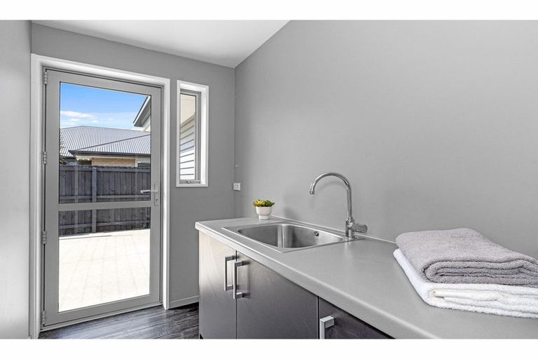 Photo of property in 39d Fairfield Way, Rolleston, 7614