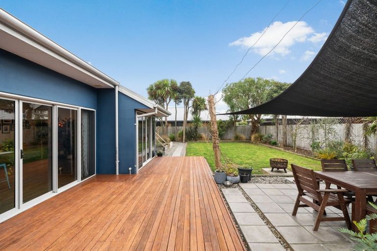 Photo of property in 105 Kotuku Crescent, Woolston, Christchurch, 8023