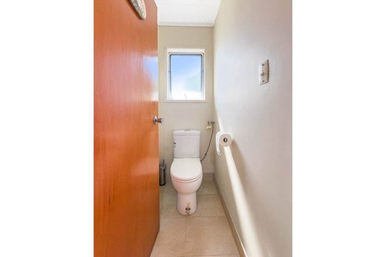 Photo of property in 62 Widmore Drive, Massey, Auckland, 0614