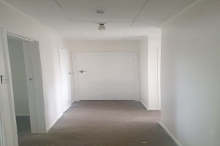 Photo of property in 38 Redcrest Avenue, Red Hill, Papakura, 2110